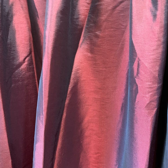 Red pleated blackout curtain panels - Picture 4 of 10